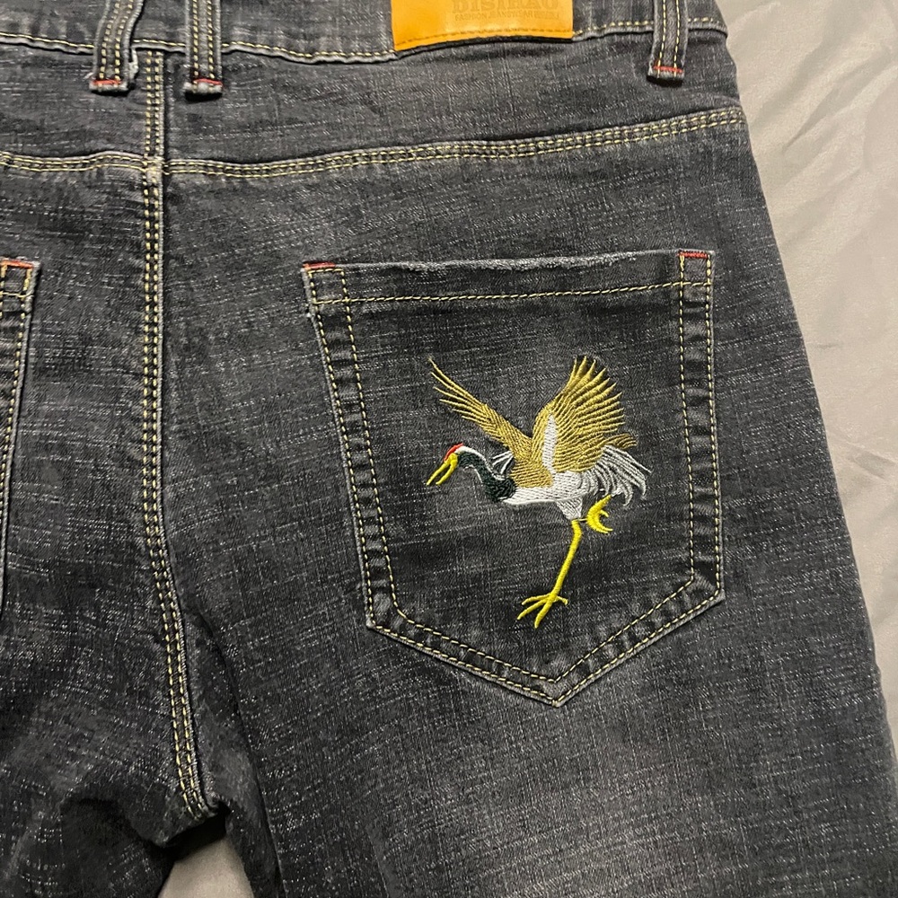 Embroidered Dark Wash Jeans - Picture 3 of 4